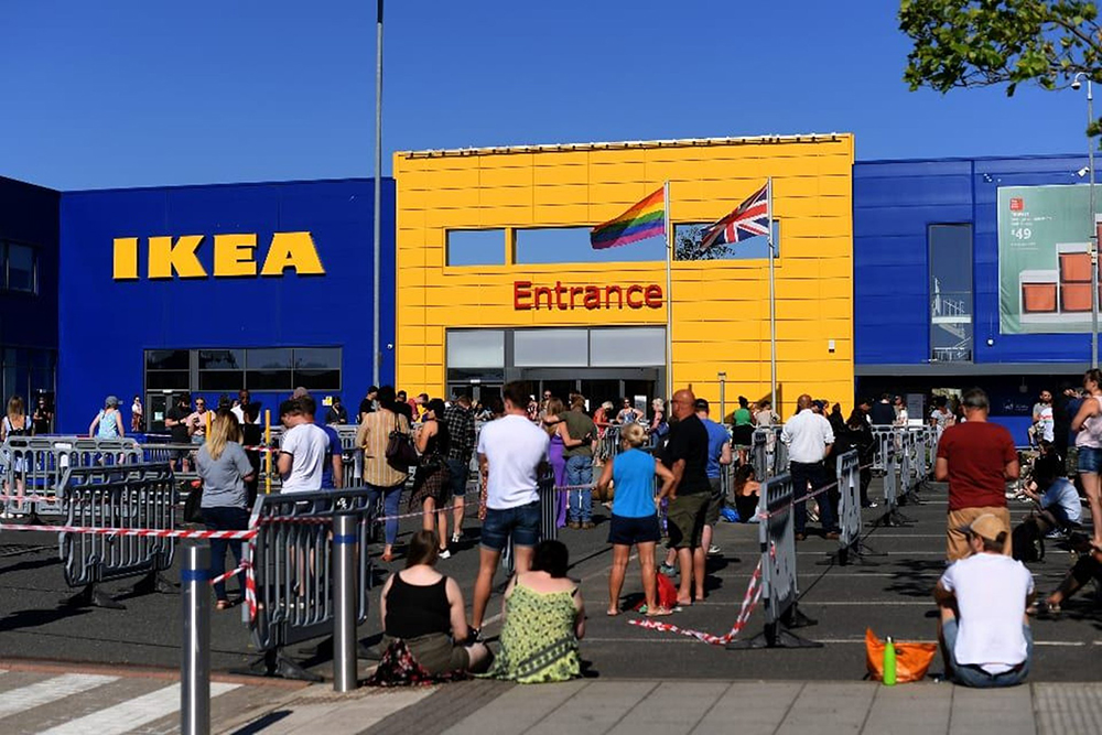 Ikea-queue-england-lockdown