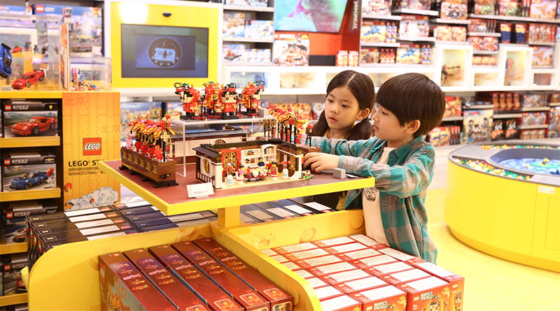 LEGO-flagship-store-China-featured