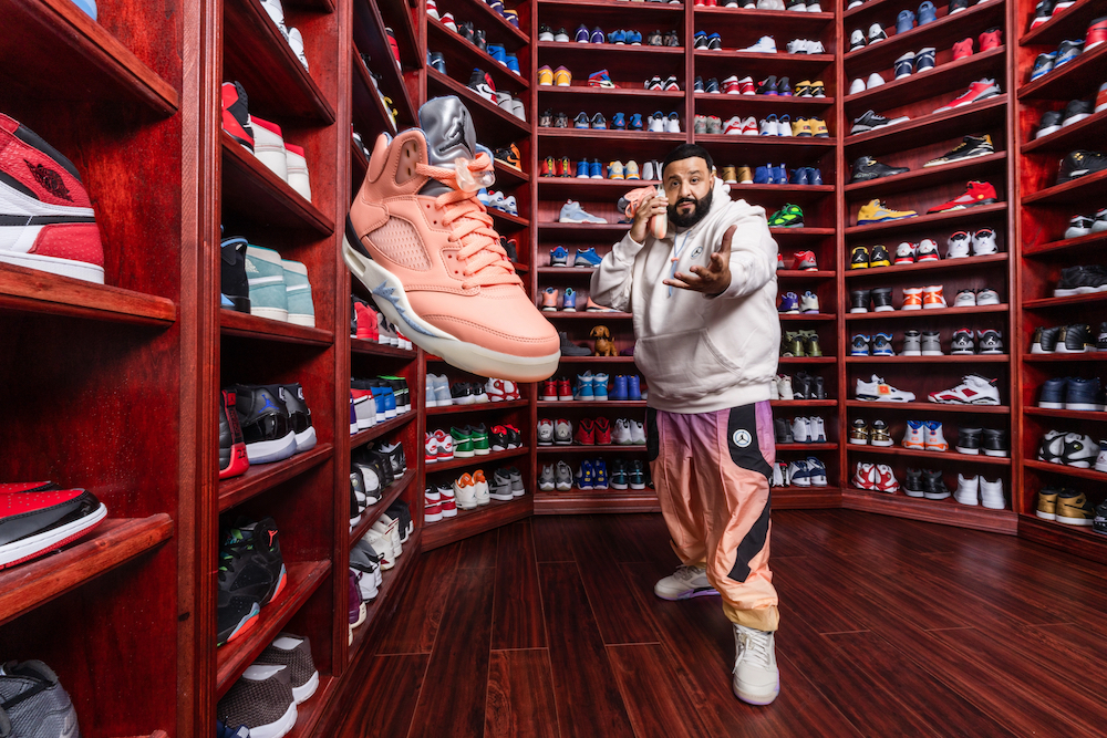 11-DJ-Khaled-Airbnb-Portrait-Bedroom-Credit-Erick-Hercules copy