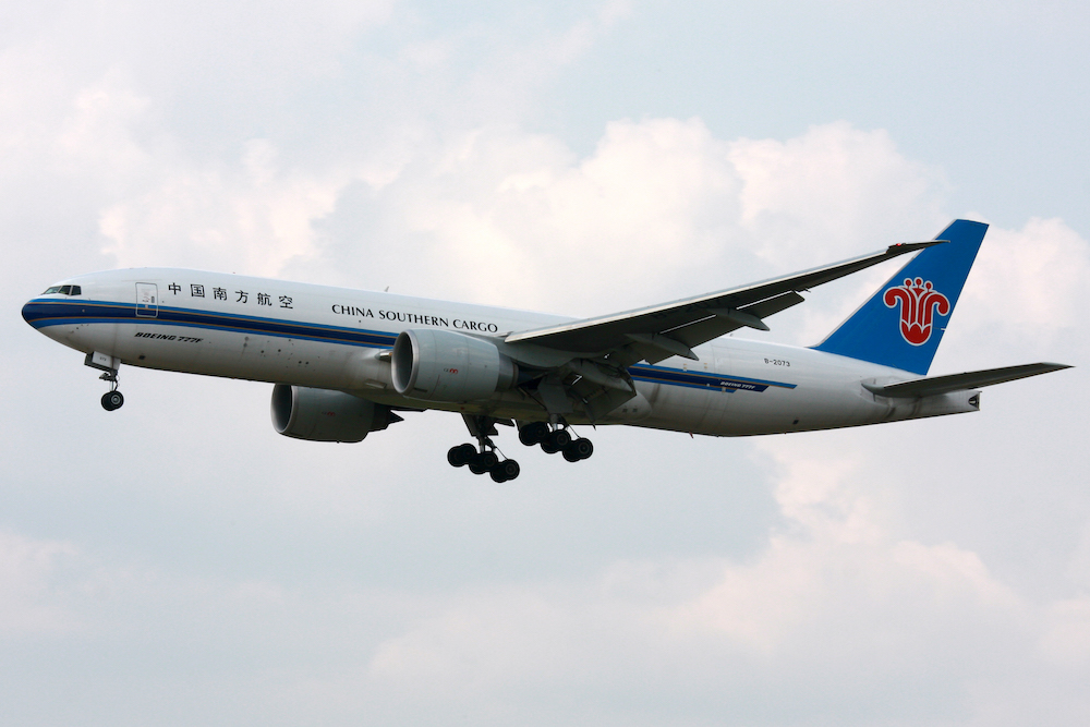 2010-06-30_B777_ChinaSouthern_B-2073_EDDF_01