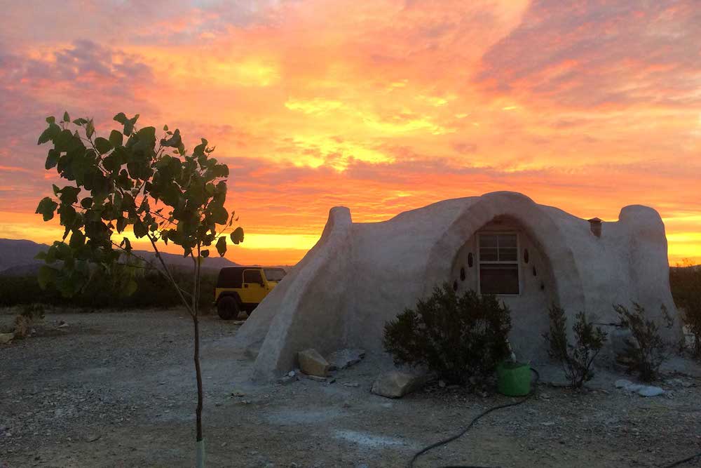 terlingua-texas-earth-home-exterior-DESERTBNB0720