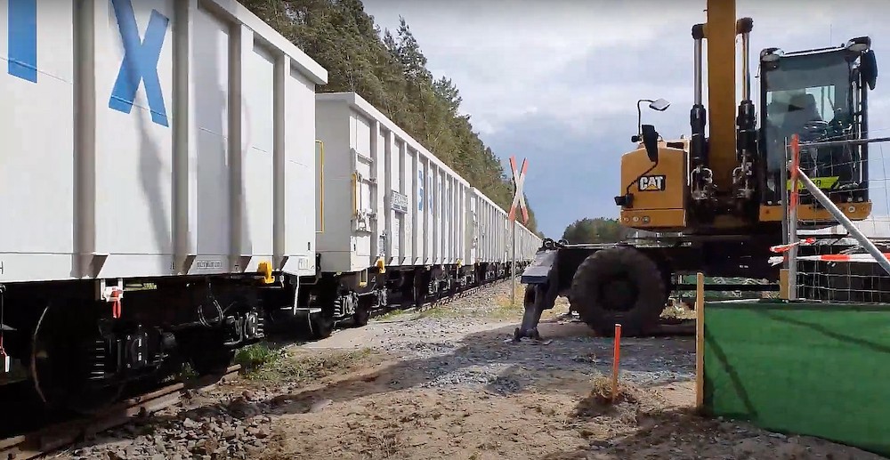 tesla-giga-berlin-train-construction-groundbreaking-preparation