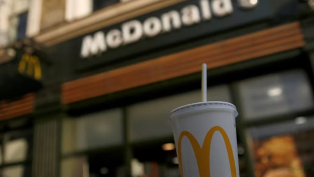 why-does-mcdonalds-coke-taste-better-we-have-an-explanation-169288329216x9 copy